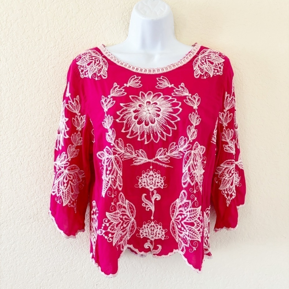 Solitaire Blouse Large Excellent Fuchsia Pink Embroidered Rayon Boho Peasant Top
